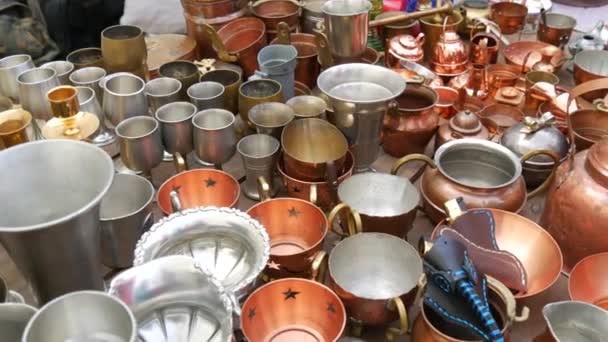 Large Number New Varied Copper Utensils Counter Stall Street Market — стоковое видео