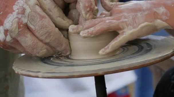 Clay Modeling Master Class Teacher Show Children Hands Clay Pot — Wideo stockowe