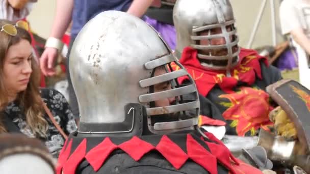 Trostyanets Ukraine August 2021 Knight Medieval Steel Armor Historical Reconstruction — Video Stock