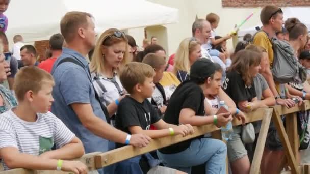 Trostyanets Ukraine August 2021 Many Spectators Watching What Happening Festival — Wideo stockowe
