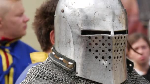 Trostyanets Ukraine August 2021 Knight Medieval Steel Armor Historical Reconstruction — Vídeos de Stock