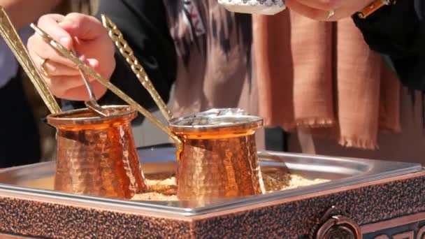 Turkish Coffee Copper Pot Sand Delicious Freshly Brewed Coffee Being — Vídeos de Stock