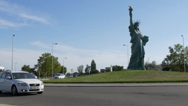 Colmar France August 2022 Copy Famous Statue Liberty Ring Road — 비디오