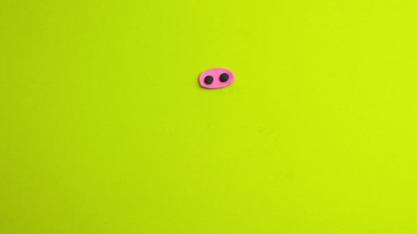 Funny Pink Plasticine Pig Stop Motion Animation Technique Appears Green — Video Stock