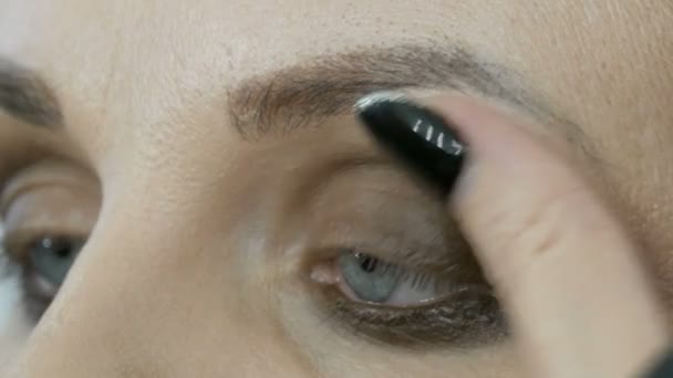 Profissional Amarelo Marrom Bege Noite Maquiagem Olhos Fumegantes Maquiagem Dos — Vídeo de Stock