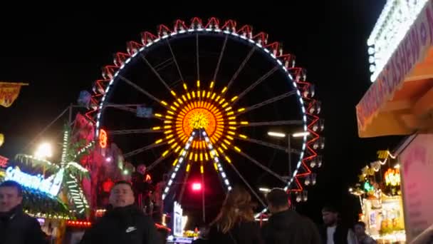 Munich Allemagne Septembre 2022 Vue Nuit Des Manèges Colorés Des — Video