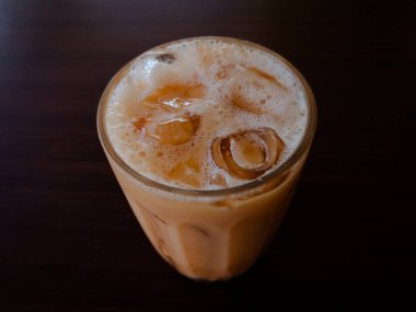 Malezya 'da süt çayı ya da halk arasında Teh Tarık olarak bilinir.