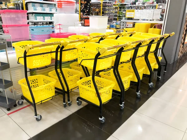 Klang Malásia Abril 2022 Cestas Carrinho Supermercado Shopping — Fotografia de Stock