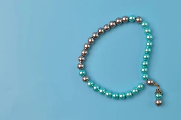 Pearls Bracelet Isolated Blue Background — Foto Stock