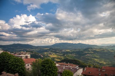 Eski Avrupa kenti San Marino 'nun merkezi manzarası