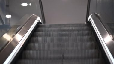 Monte Carlo bölgesindeki asansörler taşınıyor.