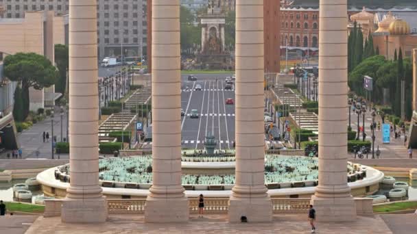 Barcelona Spain June 2021 Plaza Espana Fountain Columns Walking People — Stock Video