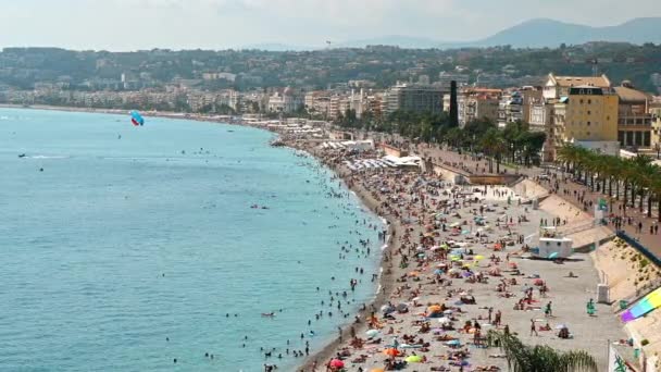 Nice França Agosto 2021 Vista Cote Azur Múltiplos Descansando Praia — Vídeo de Stock