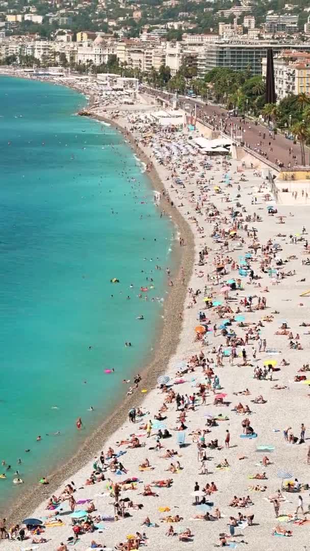 2021年8月8日 阿苏尔湾景观 在地中海的海滩上 建筑物 蓝色的海水上 有多处休息 — 图库视频影像