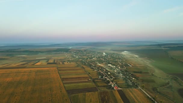 Стоковые Видео Fields With Fog ⬇ Скачать Футажи Fields With Fog.