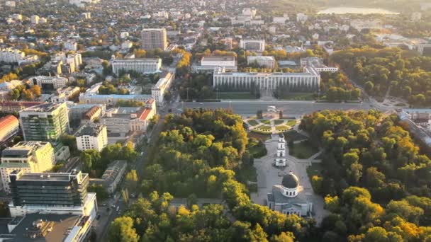 Luftaufnahme Der Innenstadt Von Chisinau Bei Sonnenuntergang Panoramablick Auf Den — Stockvideo
