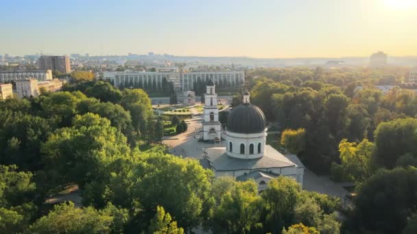 Légi Felderítő Rálátás Chisinau Belvárosára Panoráma Kilátás Központi Park Katedrális — Stock videók