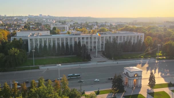 Vista Aérea Drone Centro Chisinau Pôr Sol Vista Panorâmica Edifício — Vídeo de Stock