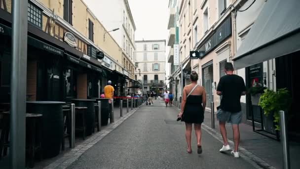 Cannes France August 2021 Streetscape Town Pedestrian Street Walking People — Stock Video