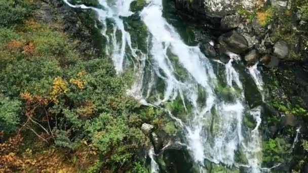 Vista Aérea Del Dron Naturaleza Rumania Cascada Balea Situada Las — Vídeos de Stock