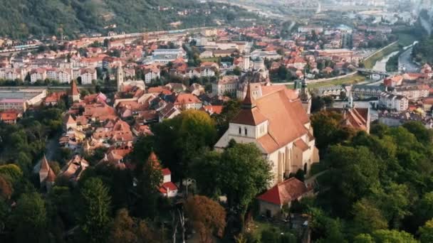 Vista Aérea Drones Centro Histórico Sighisoara Roménia Edifícios Antigos Igreja — Vídeo de Stock