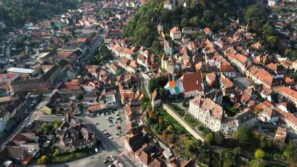 Widok Lotu Ptaka Historyczne Centrum Sighisoara Rumunia Stare Budynki Zieleń — Wideo stockowe
