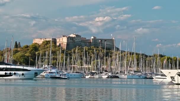 Fransa Nın Panzebanilerindeki Liman Manzarası Bağlı Tekne Yatlar Arka Planda — Stok video