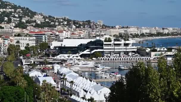 Cannes Frankreich August 2021 Blick Auf Den Seehafen Mit Festgemachten — Stockvideo