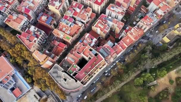 Αεροφωτογραφία Drone Της Πόλης Της Βαρκελώνης Στο Φως Της Ημέρας — Αρχείο Βίντεο