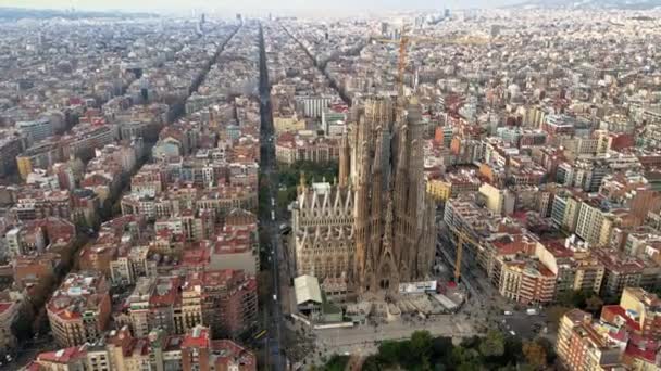 Aerial Drone View Barcelona Spain Blocks Multiple Residential Buildings Sagrada — 图库视频影像