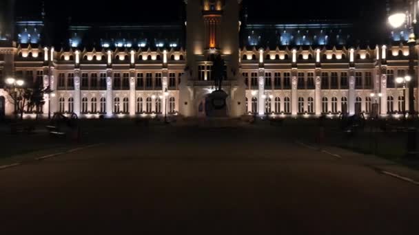 Iasi Roemenië November 2021 Luchtfoto Van Het Verlichte Cultuurpaleis Nachts — Stockvideo