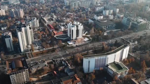 Vista Aérea Aviones Tripulados Ciudad Chisinau Temporada Otoño Moldavia — Vídeos de Stock