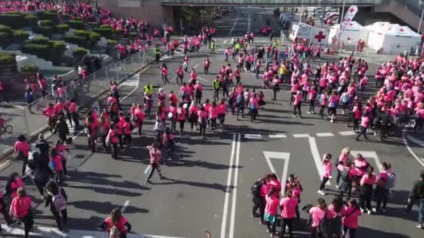 Barcelona Spanya Kasım 2021 Spanyol Meydanı Nda Yürüyen Maratoncular Placa — Stok video