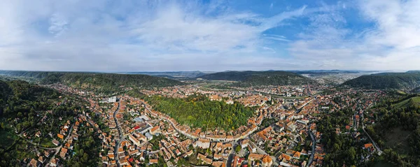 Vista Panorámica Del Dron Aéreo Sighisoara Rumania Edificios Antiguos Vegetación — Foto de Stock