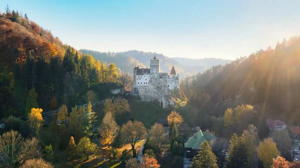 Uitzicht Vanuit Lucht Het Bran Castle Roemenië Middeleeuws Kasteel Karpaten — Stockfoto