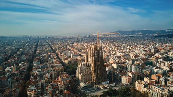 Flygdrönare Utsikt Över Barcelona Spanien Block Med Flera Bostadshus Och — Stockfoto