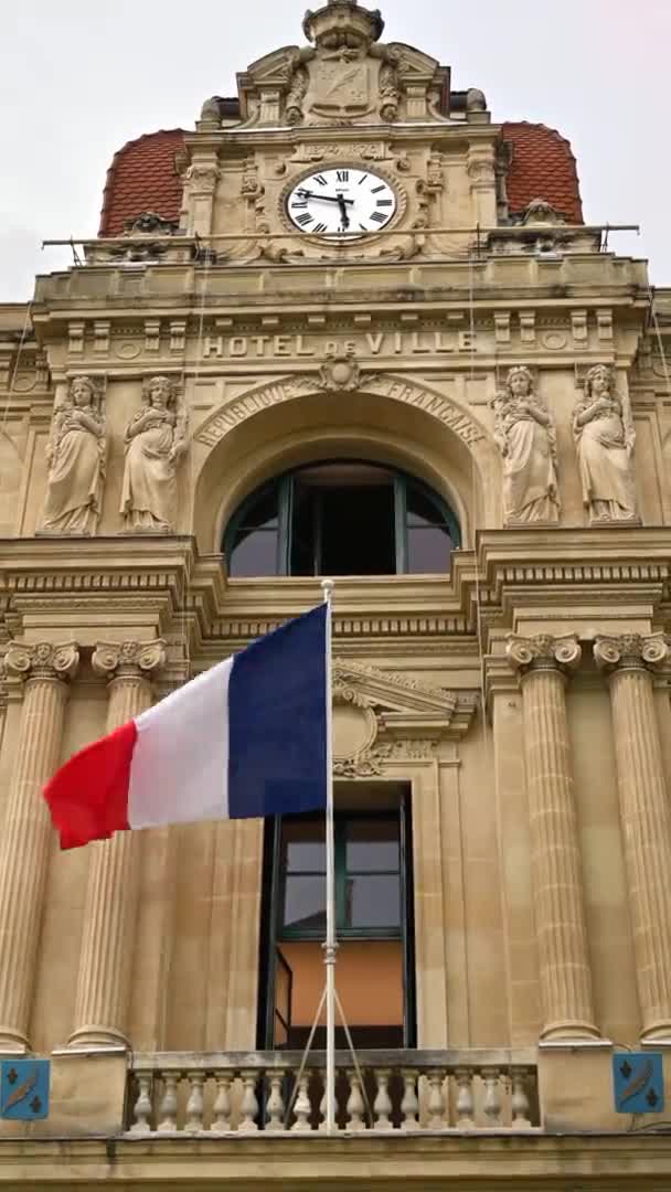 Kannes Francja Wrzesień 2021 Hotel Ville Zewnątrz Flaga Narodowa Nad — Wideo stockowe