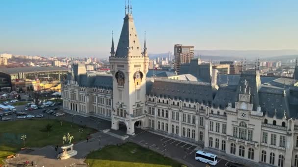 Vista Aérea Del Palacio Cultura Centro Iasi Rumania Plaza Frente — Vídeos de Stock