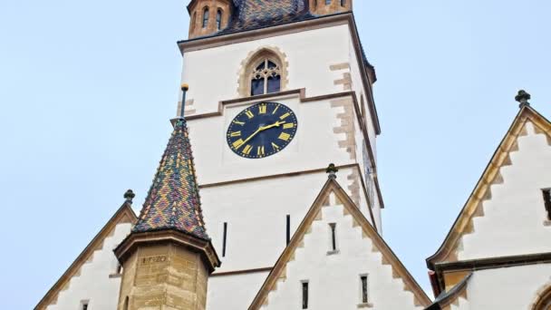 Romanya Nın Sibiu Kentindeki Sibiu Lutheran Katedrali Nin Dışı — Stok video