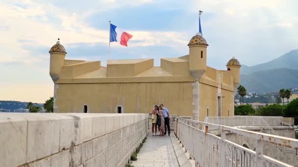 Menton Francja Wrzesień 2021 Widok Muzeum Basztowe Ludzie Ścianie Zwolniony — Wideo stockowe