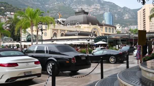 Monaco Listopad 2021 Náměstí Monte Carlo Lidé Luxusní Auta Zeleň — Stock video