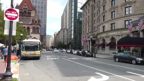 Boston Usa September 2019 Streetscape Downtown Trinity Church Road Cars — Stock Video