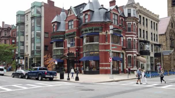 Boston Usa September 2019 Streetscape Downtown Street Buildings Made Traditional — Stock Video