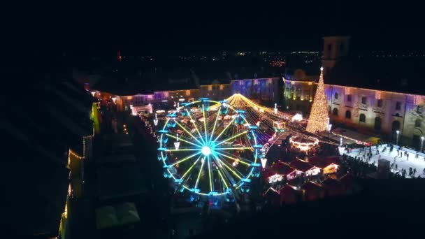 Vista Aérea Del Dron Plaza Grande Sibiu Por Noche Rumania — Vídeos de Stock