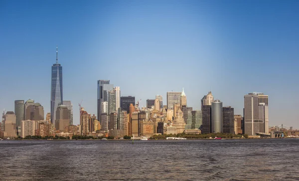 Cityscape Manhattan Governors Island Från Färja New York Usa Flera — Stockfoto