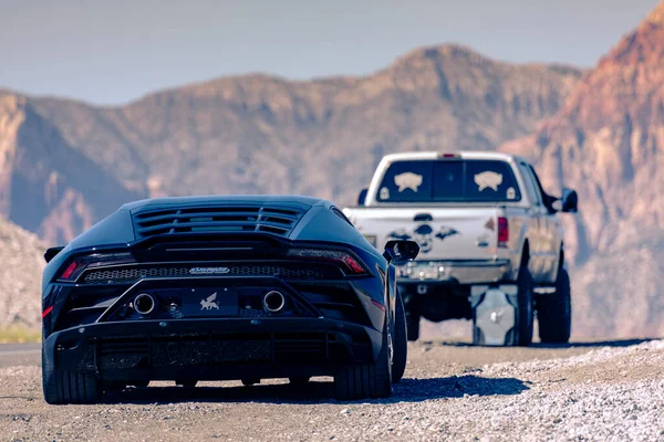 Nevada Usa September 2019 Verhuizen Lamborghini Een Andere Auto Weg — Stockfoto