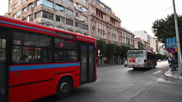 Saloniki Grécia Setembro 2020 Ruas Cidade Estrada Com Vegetação Carros — Vídeo de Stock