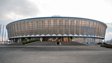 BUCHAREST, ROMANIA - Mart 2022 Romexpo binası ve girişi