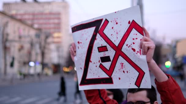 Chisinau Mołdowa Marca 2022 Ludzie Protestujący Przed Rosyjską Ambasadą Przeciwko — Wideo stockowe