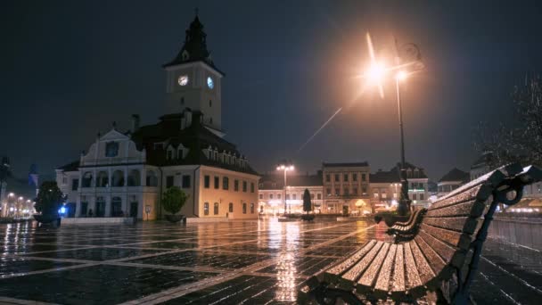 Timelapse Vista Plaza Del Consejo Brasov Por Noche Rumania Centro — Vídeo de stock